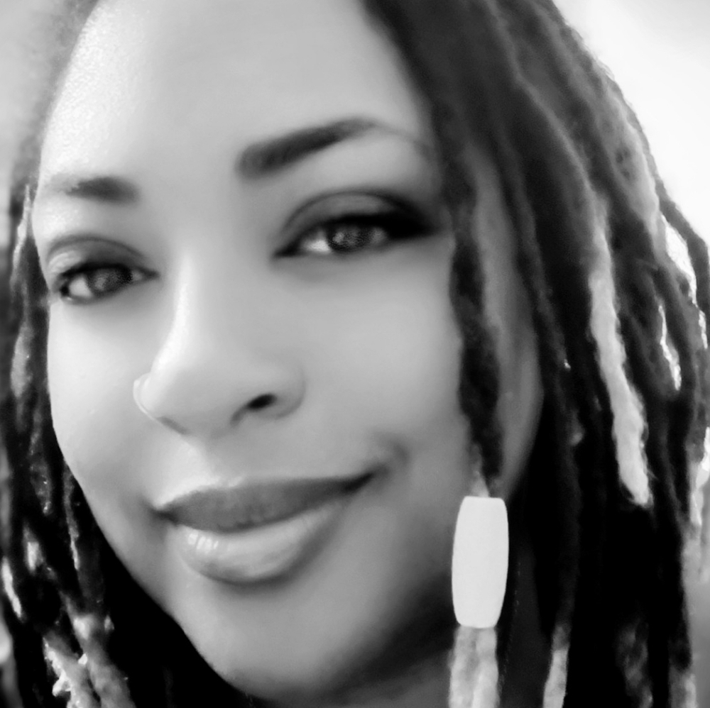 Meet your Posher, Destanie